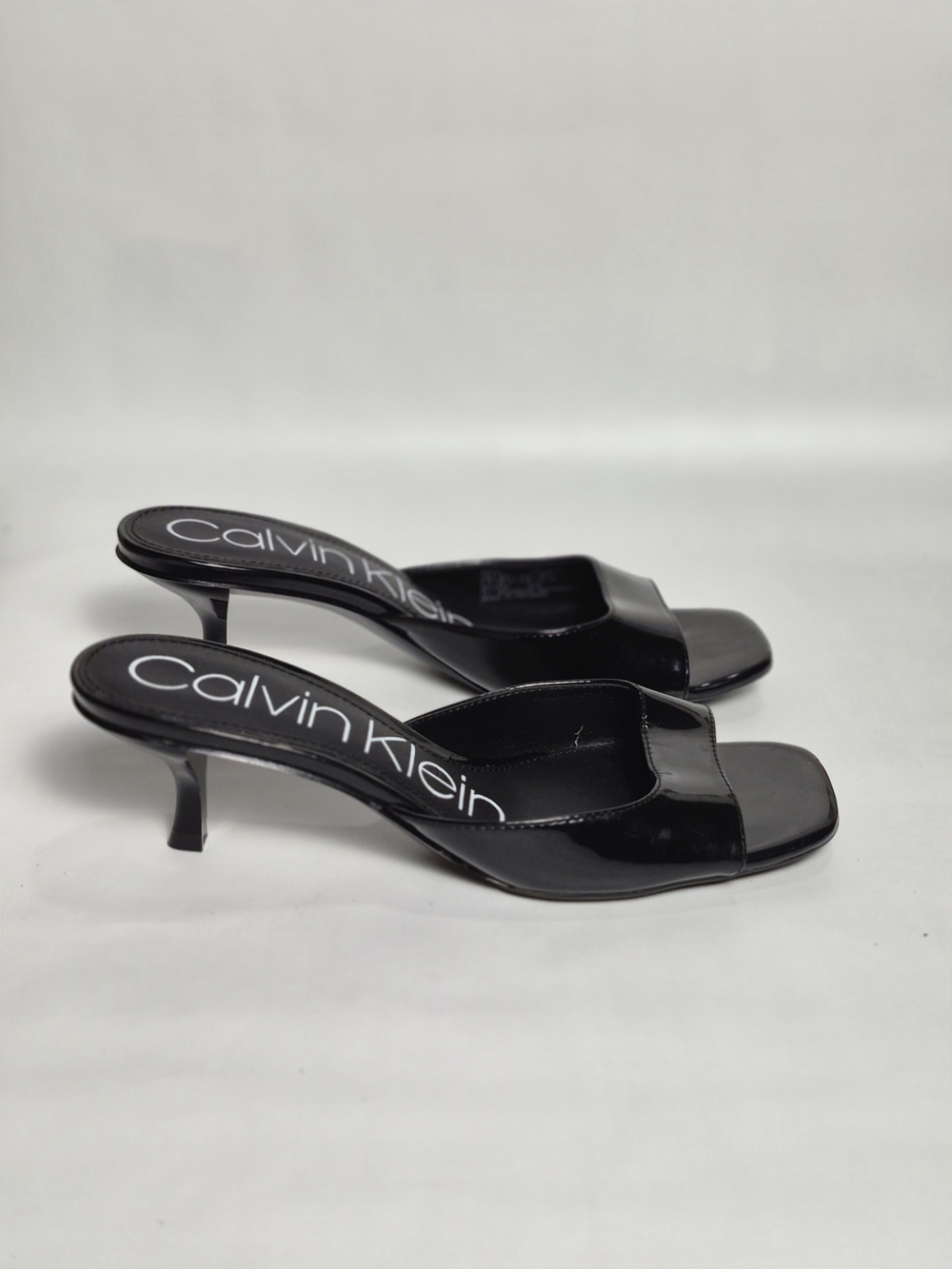 Calvin Klein Vixie Black Patent Slide Mules Open Toe Kitten Heel Sandals Sz 6.5 - Picture 5 of 6